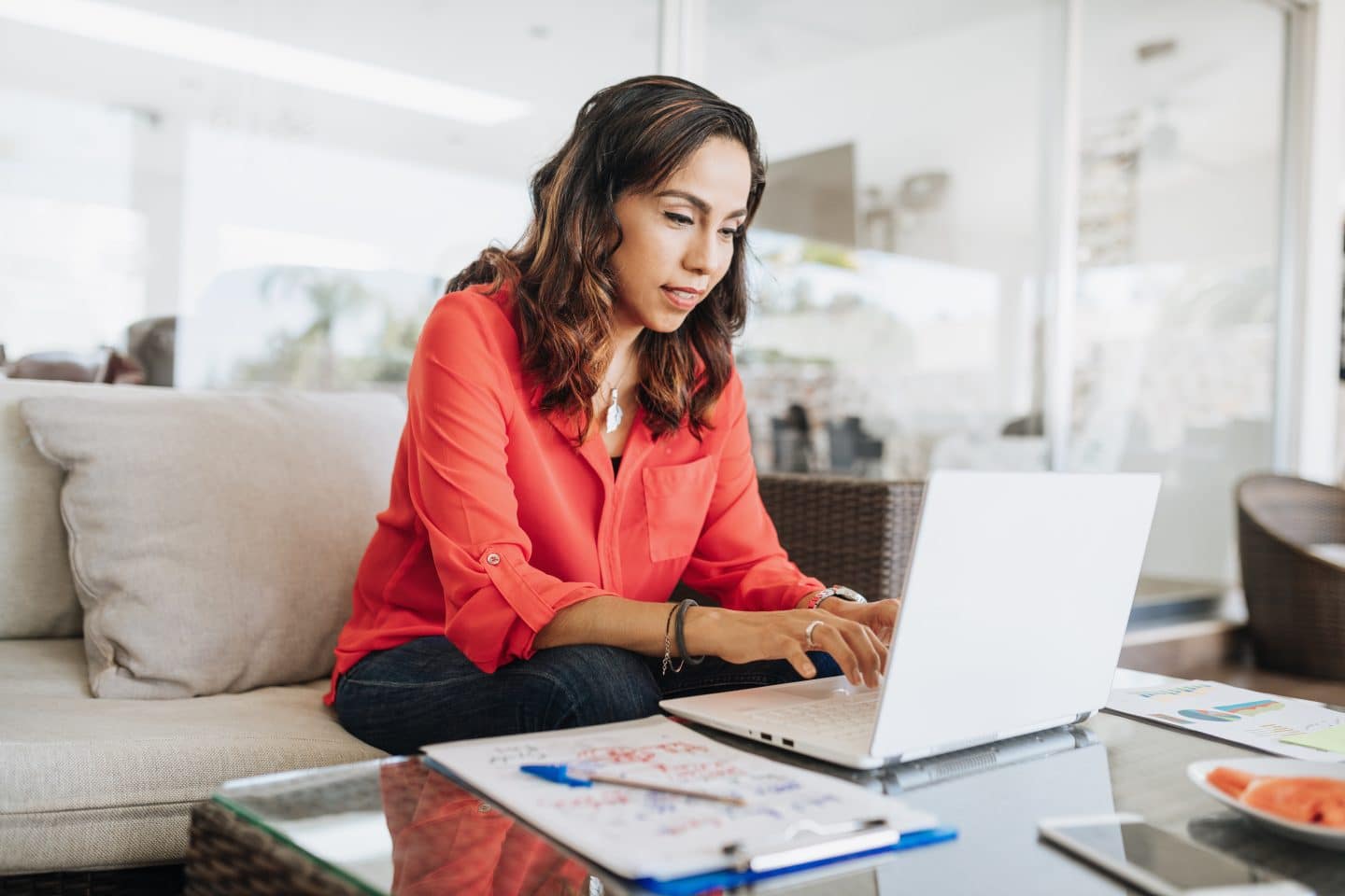 sites de recherches d'emploi, trouver un emploi, postuler, candidater, sites de recherche d'emploi, réseaux sociaux professionnels, LinkedIn, cv, lettre de motivation, compétences requises, se faire accompagner par Orient'Action pour élaborer un projet professionnel