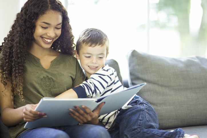 Reconversion  feriezvous une bonne assistante maternelle