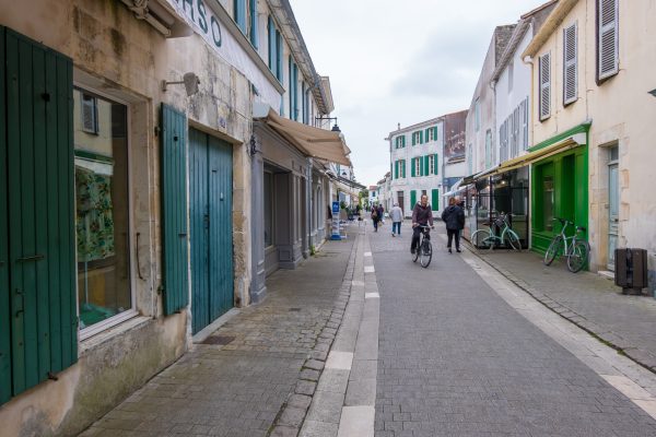Surgères