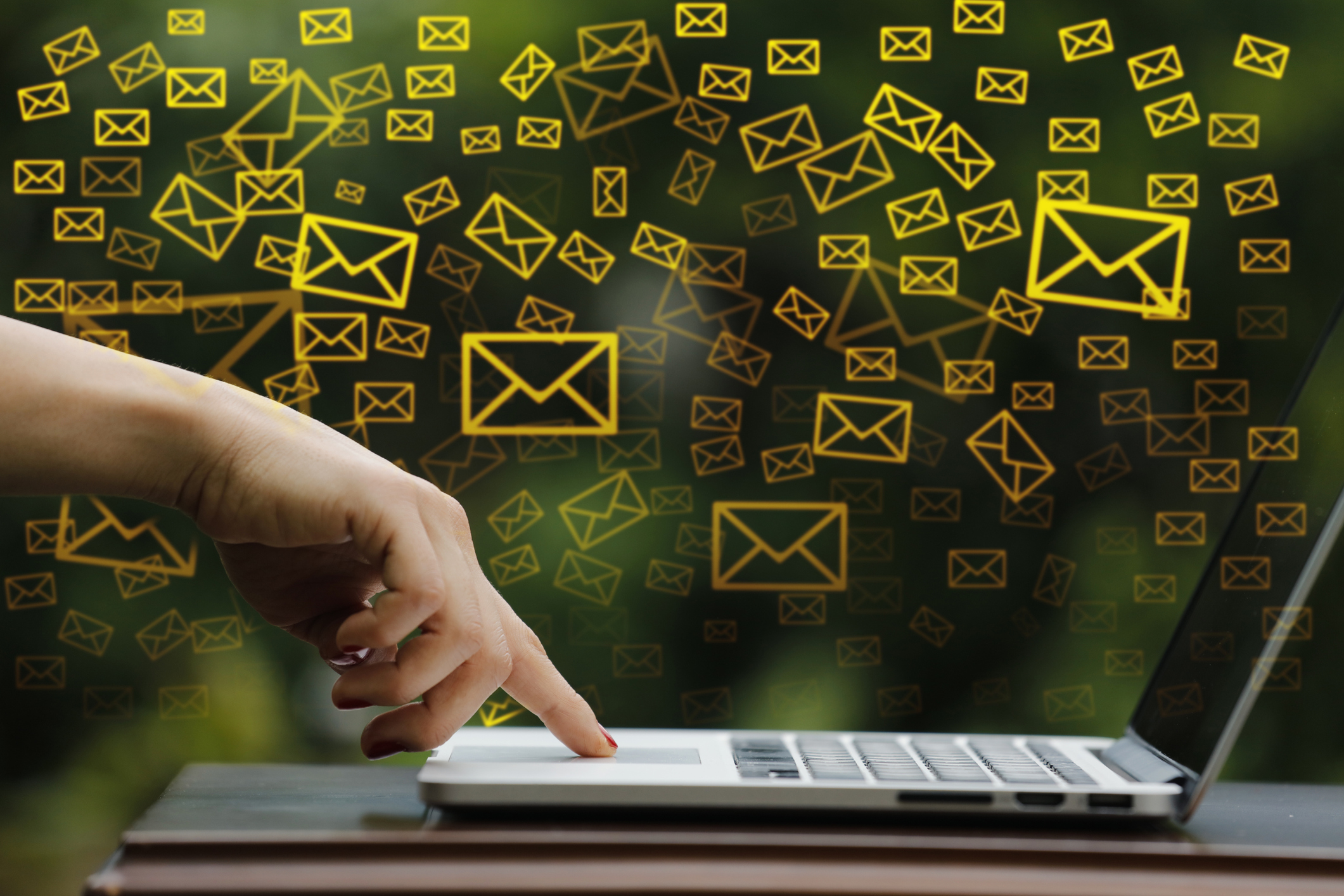 5 idées, newsletter pour doper vos ventes, booster, développer chiffre d'affaires, e-commerce, astuces, boutique en ligne, e-mail marketing, guide pratique, soldes, performances