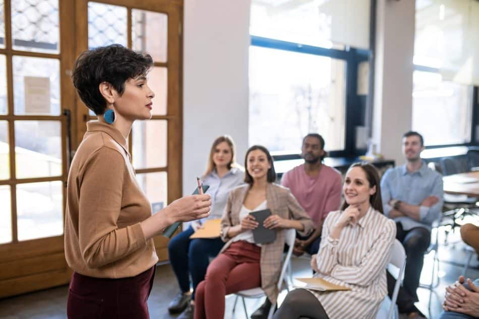 métier, reconvertir professionnelle, psychologue, écoute, empathie, patience, orientation, bilan de compétences, coach, éducateur, changer de métier, ORIENTACTION