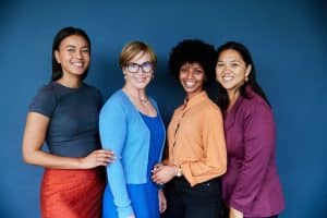 Emeric Lebreton, symbolique des couleurs, leadership, ORIENTACTION, psychologie des couleurs, communication visuelle, impact des couleurs, rouge leadership, bleu confiance, vert créativité, jaune optimisme, management coloré, influence des couleurs, nuances émotionnelles, langage des couleurs, harmonie chromatique, identité visuelle, stimulation sensorielle, atmosphère de travail, couleur et perception, cohérence visuelle, culture des couleurs, leadership inspirant, personnalité chromatique, stimulation créative.