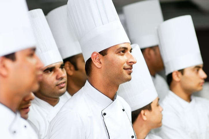 carrière, hôtellerie-restauration, évaluation professionnelle, compétences en service client, hospitalité, test en ligne, aptitude culinaire, gestion d'hôtel, compétences en restauration, environnement de travail rapide, potentiel d'employé, test d'aptitude, évaluation des talents, questionnaire de carrière, service à la clientèle, compatibilité d'emploi, test de métier, employabilité, dynamique d'équipe, évaluation des compétences, recrutement en hôtellerie, auto-évaluation, profil de carrière, ambition professionnelle, gestion de l'accueil