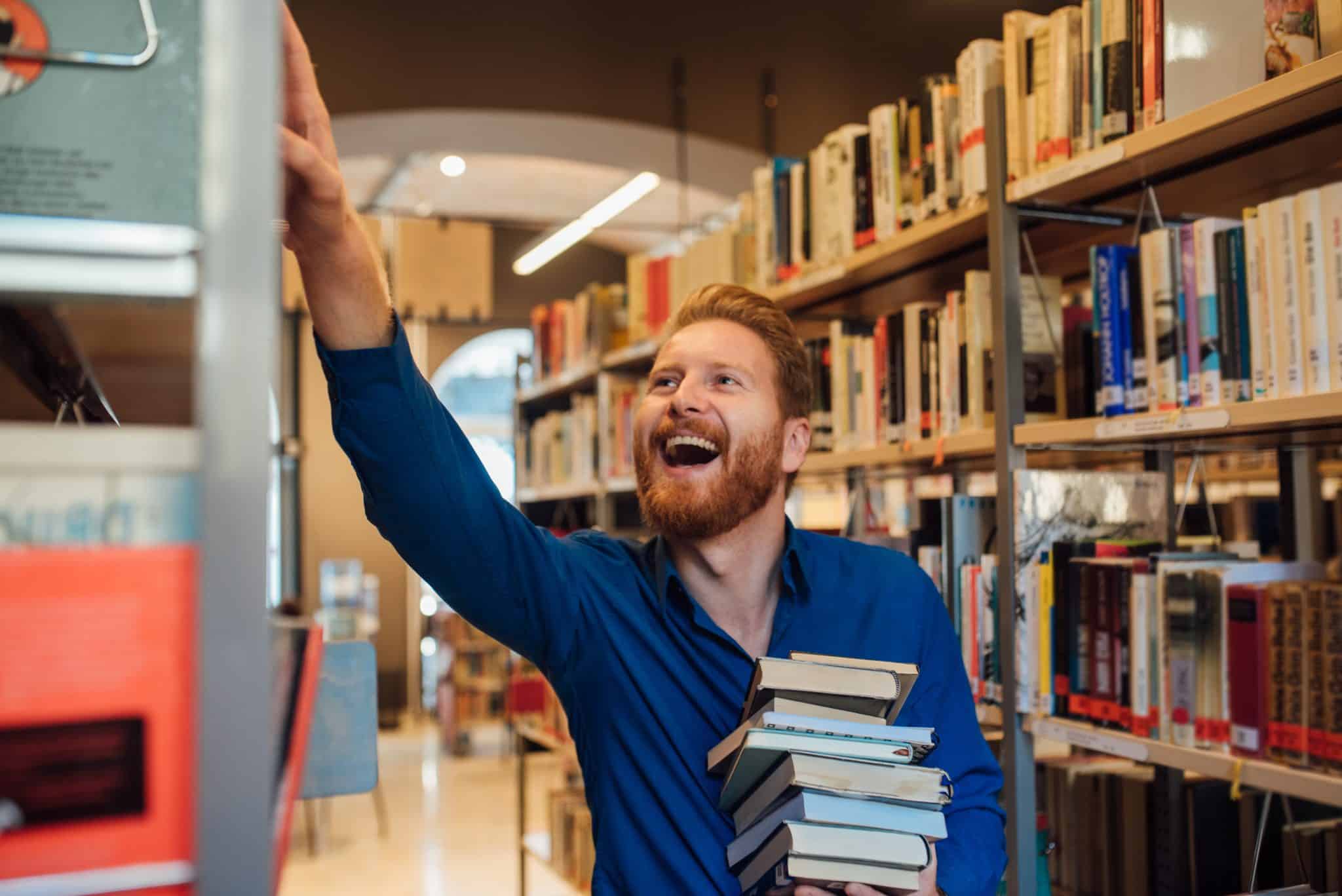 Découvrez comment devenir bibliothécaire