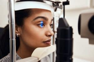 Orthoptiste, Soins oculaires, Vision binoculaire, Strabisme, Amblyopie, Thérapie de la vision, Rééducation visuelle, Bilan visuel, Santé de l'oeil, Réadaptation visuelle, Paralysie oculomotrice, Dépistage visuel, Coordination oculaire, Orthoptie pédiatrique, Vision double, Examen orthoptique, Prescription orthoptique, Orthoptie et neurologie, Vision 3D, Orthoptiste clinique, Basse vision, Travail de précision, Tests de vision des couleurs, Formation en orthoptie, Rééducation des troubles de la vision.
