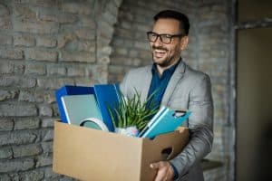 changer de métier, reconversion professionnelle, réussite, étapes clés, planification, bilan de compétences, formation qualifiante, recherche d'emploi, networking, exploration de carrière, CV et lettre de motivation, entretien d'embauche, marché du travail, compétences transférables, financement formation, accompagnement individuel, stratégie de reconversion, opportunités professionnelles, motivation et objectifs, gestion du changement, évaluation des talents, développement personnel, conseils pratiques, adaptation aux nouvelles fonctions, épanouissement professionnel.