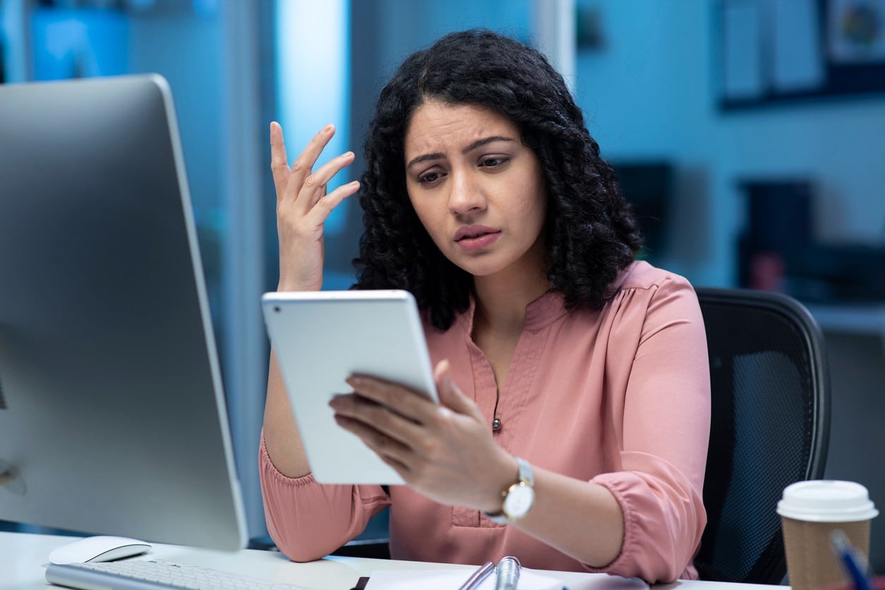 Fin de période d’essai, Remise en question, Bilan professionnel, Évaluation de soi, Feedback, Apprentissage, Réorientation, Développement personnel, Points forts, Points à améliorer, Opportunités futures, Leçon professionnelle, Adaptabilité, Retour d’expérience, Nouveau départ, Croissance, Échec constructif, Objectifs de carrière, Réflexion, Challenges, Résilience, Recherche d’emploi, Retour sur investissement, Stratégie professionnelle, Persévérance.
