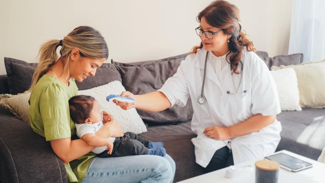 Reconversion professionnelle, Sage-femme, Formation sage-femme, Soins obstétriques, Accouchement, Suivi de grossesse, Études médicales, Santé maternelle, Pratiques de naissance, Accompagnement postnatal, Clinique de maternité, Éducation prénatale, Certification en obstétrique, Changement de carrière, Stage clinique, Compétences en soins infirmiers, Diplôme en obstétrique, Pratique sage-femme, Santé des femmes, Conseil en lactation, Échographie obstétricale, Soins à la mère et au nouveau-né, Réseau professionnel, Continuité des soins, Empathie et communication.