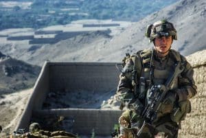 Bilan de compétences, Carrière militaire, Transition professionnelle, Développement personnel, Forces armées, Reconversion, Compétences transférables, Formation continue, Orientation professionnelle, Gestion de carrière, Compétences militaires, Planification de carrière, Conseil en emploi, Évaluation des compétences, Changement de carrière, Objectifs professionnels, Formation militaire, Aptitudes professionnelles, Marché du travail, Accompagnement professionnel, Développement de carrière, Conseils en réorientation, Expertise militaire, Opportunités civiles, Stratégie de carrière.