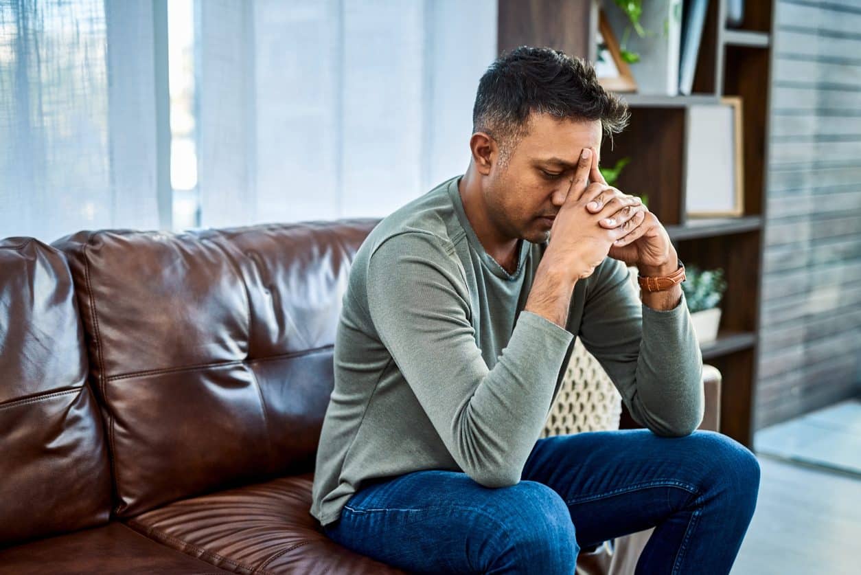 Dépression, Abandon de poste, Droits des employés, Santé mentale, Protection du travailleur, Congé maladie, Législation du travail, Sécurité de l'emploi, Aide psychologique, Indemnisation, Droit du travail, Soutien aux employés, Gestion du stress, Procédures disciplinaires, Absentéisme, Assistance juridique, Prévention burn-out, Congé de santé mentale, Réintégration professionnelle, Responsabilité de l'employeur, Recours légal, Assurance invalidité, Politique d'entreprise, Évaluation médicale, Droits sociaux.