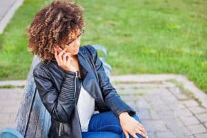 nomophobie, dépendance au téléphone, peur de perdre son téléphone, addiction aux smartphones, santé mentale, gestion du stress, déconnexion, anxiété mobile, test de nomophobie, symptômes de nomophobie, impact psychologique, vie numérique, bien-être digital, habitudes numériques, évaluation de la dépendance, conseils de bien-être, technologie et santé, usage du smartphone, conseils pour réduire l'usage du téléphone, dépendance technologique, équilibre numérique, comportement en ligne, détox numérique, impact des smartphones, gestion de l'anxiété technologique.