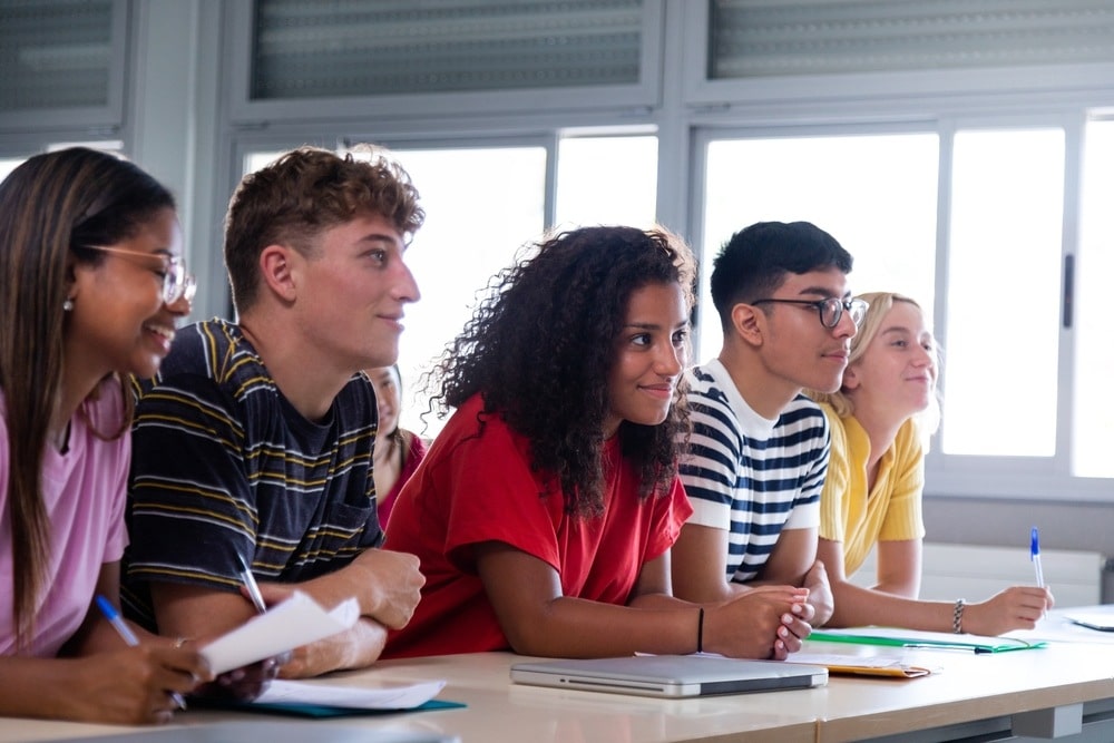 Bilan d'orientation lycéens, Bilan de compétences pour adolescents, Orientation scolaire, Conseil en orientation lycée, Choix de carrière lycéens, Aide à l'orientation lycéenne, Planification de carrière pour adolescents, Tests d'orientation scolaire, Conseils professionnels pour lycéens, Orientation post-bac, Découverte de métiers pour lycéens, Évaluation de compétences adolescents, Orientation professionnelle jeunes, Accompagnement scolaire personnalisé, Guidance de carrière pour étudiants, Tests de personnalité pour lycéens, Orientation future lycée, Choix d'études post-secondaires, Exploration de carrières pour jeunes, Conseil d'orientation éducative, Plan de carrière pour lycéens, Orientation académique personnalisée, Tests de compétences pour adolescents, Orientation professionnelle pour étudiants, Aide à la décision de carrière pour jeunes.