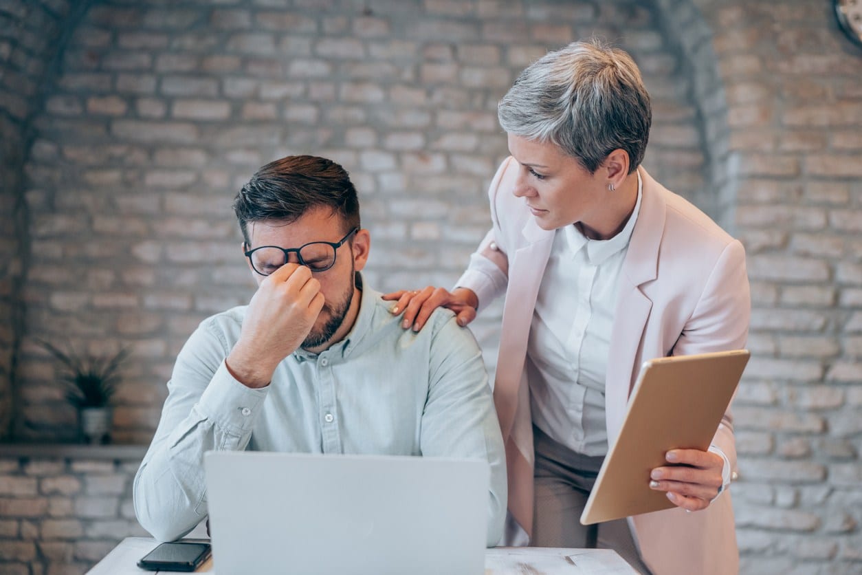 Souffrance au travail, Stress professionnel, Émission télévisée, Burn-out, Santé mentale, Harcèlement au travail, Bien-être au travail, Prévention du stress, Conditions de travail, Charge de travail, Maladies professionnelles, Risques psychosociaux, Épuisement professionnel, Droits des travailleurs, Toxicité au travail, Environnement de travail, Sécurité au travail, Équilibre vie professionnelle-vie privée, Sensibilisation au travail, Gestion du stress, Troubles mentaux, Harcèlement moral, Culture d'entreprise, Santé au travail, Prévention des risques.