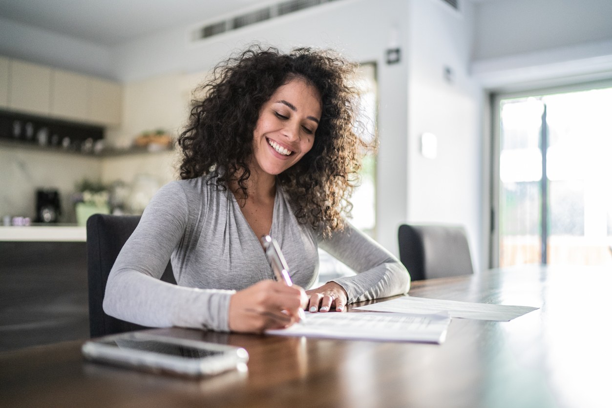 Bilan de compétences, Lettre de motivation, Valorisation des compétences, Développement professionnel, Auto-évaluation, Réorientation de carrière, Compétences acquises, Amélioration personnelle, Stratégie de carrière, Points forts, Objectifs professionnels, Réflexion sur la carrière, Atouts professionnels, Formation continue, Expériences clés, Potentiel de croissance, Compétences transférables, Qualifications, Avancement personnel, Réalisations professionnelles, Aptitudes spécifiques, Engagement professionnel, Ambitions de carrière, Croissance personnelle, Profil de compétences.