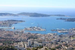 bilan de compétences, Toulon, réorientation professionnelle, carrière, évaluation des compétences, coaching professionnel, transition de carrière, développement des compétences, conseil en orientation professionnelle, objectifs de carrière, auto-évaluation, compétences transférables, formation continue, amélioration des compétences, parcours professionnel, épanouissement au travail, gestion de talents, perspectives professionnelles, décision de carrière, identification de la passion, aspirations professionnelles, plan de développement professionnel, compétences clés, orientation de carrière, potentiel professionnel