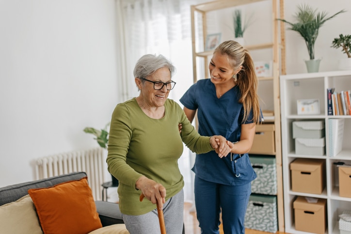 aide à domicile, assistance personnelle, soins à domicile, aide aux personnes âgées, services domestiques, préparation de repas, ménage, courses quotidiennes, soins infirmiers légers, accompagnement social, mobilité réduite, fiche métier, soutien familial, aide aux handicapés, gestion du domicile, bien-être des clients, entretien ménager, hygiène personnelle, formation aide à domicile, compétences de communication, emploi de soins, services de garde, aide médicale, assistance quotidienne, soutien émotionnel.