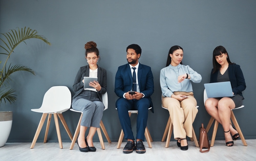 transmission de candidature, emploi, méthodes efficaces, postuler pour un emploi, CV en ligne, réseaux sociaux professionnels, candidature spontanée, salons de l'emploi, sites d'offres d'emploi, lettres de motivation, networking, candidature par email, suivi de candidature, portfolio en ligne, références professionnelles, entretiens d'embauche, développement professionnel, conseils de carrière, optimisation de CV, visibilité en ligne, recherche d'emploi, stratégies de candidature, recrutement, marque personnelle, plateformes d'emploi