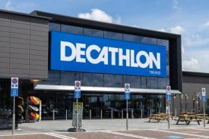Décathlon, référence des sports, loisirs, équipement sportif, magasin de sport, articles de sport, fitness, randonnée, camping, vélo, natation, course à pied, sports d'équipe, tennis, matériel sportif, accessoires de sport, innovation, qualité, prix abordables, service client, aventure, plein air, entraînement, passion, performance, activités sportives.