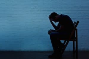 stress post-traumatique, TSPT, symptômes de TSPT, test de TSPT, traitement du TSPT, diagnostic de TSPT, thérapie pour TSPT, soutien pour TSPT, anxiété post-traumatique, récupération de TSPT, causes de TSPT, gestion du stress post-traumatique, soins de santé mentale, aide psychologique, impacts du trauma, résilience post-traumatique, thérapie cognitivo-comportementale, EMDR, ressources pour TSPT, santé mentale, prévention du TSPT, traumas psychologiques, soutien émotionnel, conseils pour gérer le TSPT, guérison émotionnelle.