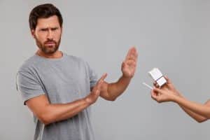 survivre sans tabac, trois premiers jours, sevrage tabagique, arrêt du tabac, premiers pas, gestion du stress, dépendance à la nicotine, bien-être, santé, désintoxication, symptômes de sevrage, motivation, soutien, habitudes saines, récupération, techniques de relaxation, respiration profonde, thérapies alternatives, compléments alimentaires, alimentation équilibrée, hydratation, exercice physique, conseils de sevrage, impacts positifs, qualité de vie