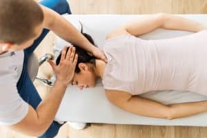ostéopathie, migraine, traitements, efficacité, techniques ostéopathiques, soulagement, douleur, thérapie manuelle, céphalées, prévention, santé, bien-être, crâne, tension musculaire, articulations, approche holistique, posture, consultation, praticien, élasticité, troubles de la circulation, qualité de vie, stress, soins naturels, rééducation.