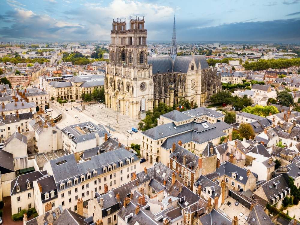 outplacement Orléans, reconversion professionnelle, accompagnement licenciement, transition professionnelle, bilan de compétences Orléans, conseil carrière, reclassement salarié, accompagnement RH, évolution professionnelle, recherche d'emploi Orléans, coaching outplacement, solutions RH, gestion carrière, expert outplacement, cabinet spécialisé, accompagnement personnalisé, mobilité professionnelle, sécurisation parcours, expertise transition, territoire ligérien, employabilité, méthodes outplacement, relance professionnelle, solutions individuelles, accompagnement global