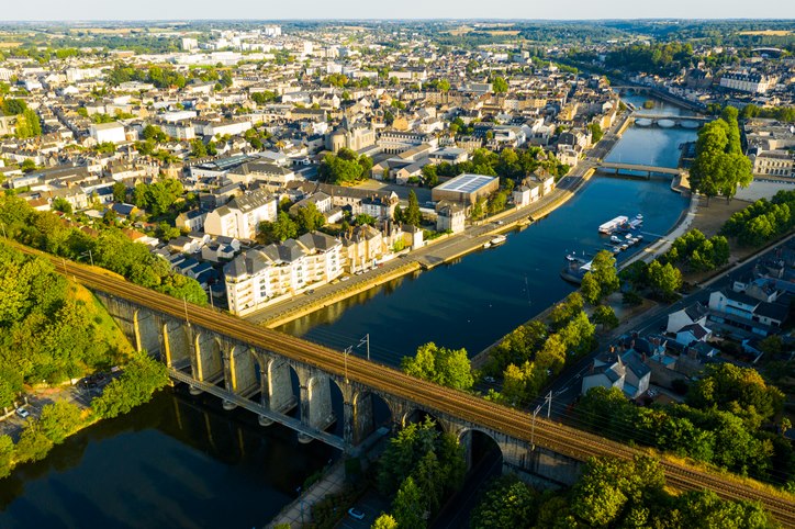 bilan de compétences, outplacement, reclassement, orientaction, chance, cibc, aksis, vast rh, afpa, cnam, catalys conseil, garance et moi, sensei, laval, cecile douvres