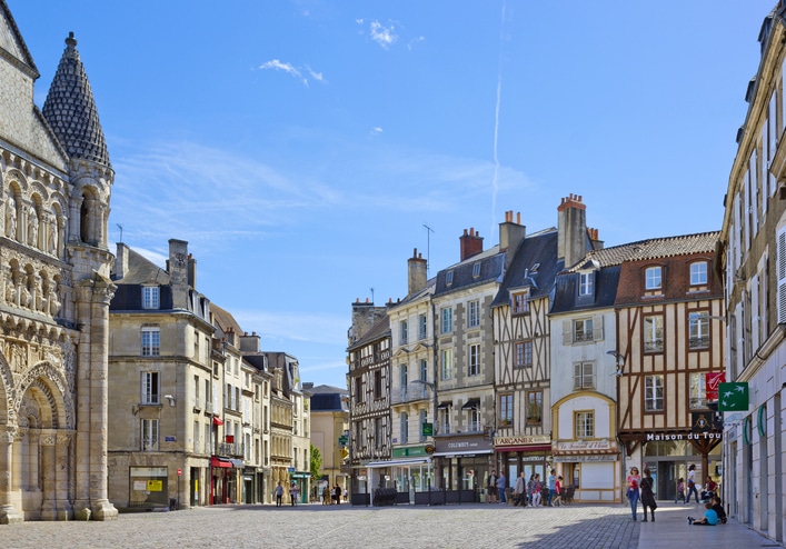 bilan de compétences, outplacement, reclassement, orientaction, chance, cibc, aksis, vast rh, afpa, cnam, catalys conseil, garance et moi, sensei, poitiers, melanie richard