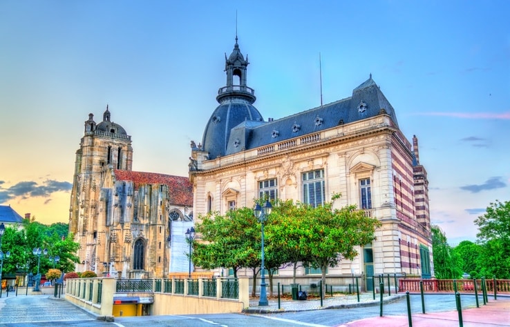 bilan de compétences, outplacement, reclassement, orientaction, chance, cibc, aksis, vast rh, afpa, cnam, catalys conseil, garance et moi, sensei, vernouillet, angelique vignal