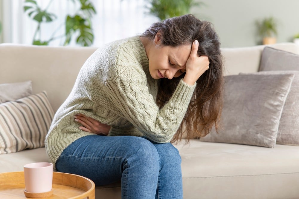 Troubles somatiques, symptômes psychosomatiques, douleurs inexpliquées, corps et esprit, stress somatisation, trauma corporel, maladies psychosomatiques, anxiété physique, manifestations corporelles, émotions refoulées, psychologie corporelle, troubles conversion, médecine psychosomatique, lien corps-esprit, fatigue chronique, mal-être physique, diagnostic différentiel, prise en charge holistique, thérapies somatiques, neurosciences, douleurs chroniques, hypochondrie, psychothérapie corporelle, stress post-traumatique, guérison intégrative.