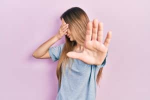 peurs, phobies, angoisses, Emeric Lebreton, docteur en psychologie, surmonter ses peurs, psychologie des peurs, thérapie des peurs, gestion des peurs, anxiété, mécanismes de la peur, peurs irrationnelles, blocages psychologiques, techniques psychologiques, dépassement de soi, confiance en soi, psychothérapie, libération émotionnelle, conseils psy, méthode Lebreton, peurs ancestrales, peurs sociales, processus thérapeutique, auto-analyse, développement personnel, résilience psychologique, peurs inconscientes