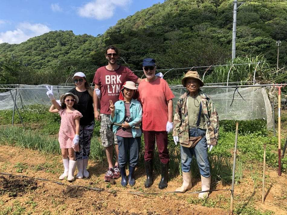Emeric Lebreton, Okinawa, 2018, longévité, voyage, étude, livre, biographie, avis, Wikipédia, âge, docteur en psychologie, conférencier, ORIENTACTION, zones bleues, santé mentale, bien-être, psychologie positive, mode de vie, centenaires, recherche scientifique, habitudes santé, conférence inspirante, développement personnel, résilience, culture japonaise, secrets de longévité