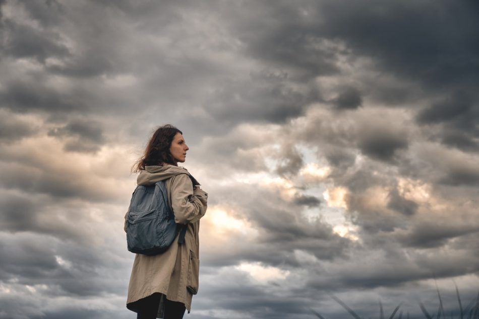 texte confiance en soi doute, soutien moral femme, affirmation positive doute, surmonter incertitude, force intérieure femme, développement personnel doute, estime de soi fragile, pensée positive difficultés, réconfort émotionnel, texte réassurant femme, apaisement anxiété, regagner assurance, motivation moment difficile, phrase réconfortante, stabilisation émotionnelle, reconnexion à soi, guidance intérieure, résilience au doute, auto-validation, compassion envers soi-même, ancrage émotionnel, patience envers soi, acceptation des doutes, transformation du doute, renaissance personnelle