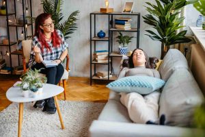 thérapie en anglais, psychologie multilingue, thérapie langue étrangère, briser frontières, communication thérapeutique, expatriés thérapie, thérapie interculturelle, anglais thérapeutique, non-native therapy, diversité linguistique, santé mentale globale, barrières linguistiques, thérapie expatriés, counselling anglais, psychologie internationale, échange interculturel, thérapie sans frontières, adaptation thérapeutique, compétences linguistiques, thérapie inclusive, bien-être multilingue, praticiens anglophones, patients internationaux, intégration culturelle, santé sans frontières