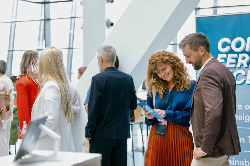 Salons professionnels 2025, rendez-vous professionnels France, événements sectoriels 2025, conférences métiers rentrée, networking professionnel, foires commerciales 2025, congrès professionnels, rencontres B2B 2025, agenda professionnel, expositions France 2025, conventions d'affaires, tendances salons 2025, opportunités networking, carrefours professionnels, plateformes sectorielles, congrès innovation, rencontres influentes, événements entrepreneuriaux, forums recrutement 2025, conventions industrielles, salons internationaux France, rendez-vous économiques, sommets professionnels, salons digitaux 2025, agenda économique rentrée