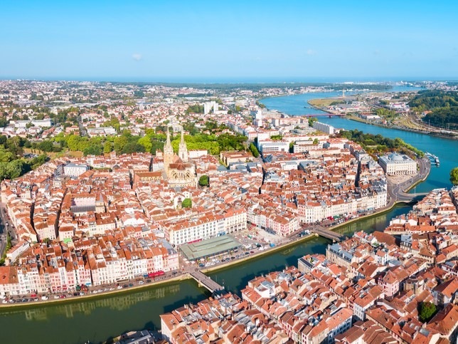 bilan de compétences, outplacement, reclassement, orientaction, chance, cibc, aksis, vast rh, afpa, cnam, catalys conseil, garance et moi, sensei, biarritz, marion saulnier