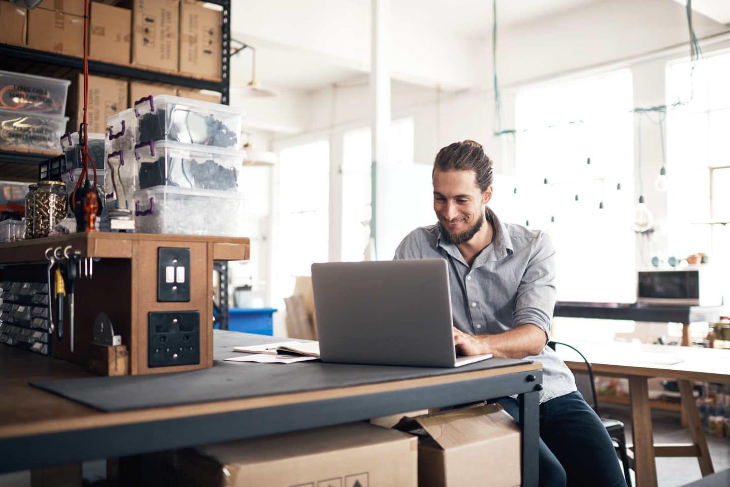 création entreprise, nouvelle génération entrepreneurs, idée projet entrepreneurial, startup génération, entrepreneuriat moderne, jeunes entrepreneurs, innovation entrepreneuriale, transformation idée en projet, écosystème startup, tendances entrepreneuriales, entrepreneuriat 2025, parcours créateur entreprise, réussite startup, mentalité entrepreneuriale, projets innovants, financement startup, accompagnement entrepreneurs, success stories entrepreneuriales, défis création entreprise, vision entrepreneuriale, création valeur, entrepreneuriat inspirant, nouvelles entreprises, développement projet, avenir entrepreneuriat