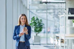 reconversion interne, évoluer en entreprise, mobilité interne, changement métier interne, dispositif reconversion interne, évolution sans départ, carrière interne, transition interne, nouvelles compétences interne, accompagnement interne, parcours interne, reconversion accompagnée, mobilité professionnelle interne, fidélisation talents, développement interne, reconversion sur poste, stratégie interne, formation interne reconversion, opportunités internes, carrière longue entreprise, évolution professionnelle interne, transformation interne, reconversion organisationnelle, compétences transférables interne, avenir en entreprise