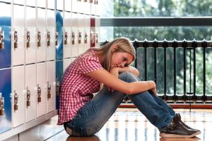 phobie scolaire, bilan d’orientation, solution phobie scolaire, refus scolaire anxieux, orientation et mal-être, aider enfant phobie scolaire, adolescent décrochage, anxiété scolaire, bilan personnalisé, orientation psychologique, retour à l’école, soutien parental, test d’orientation, motivation scolaire, projet professionnel adolescent, épanouissement scolaire, orientation thérapeutique, difficultés scolaires, choix de filière, orientation et confiance, remédiation scolaire, psychologie adolescent, conseil orientation, scolarité apaisée, réconciliation école