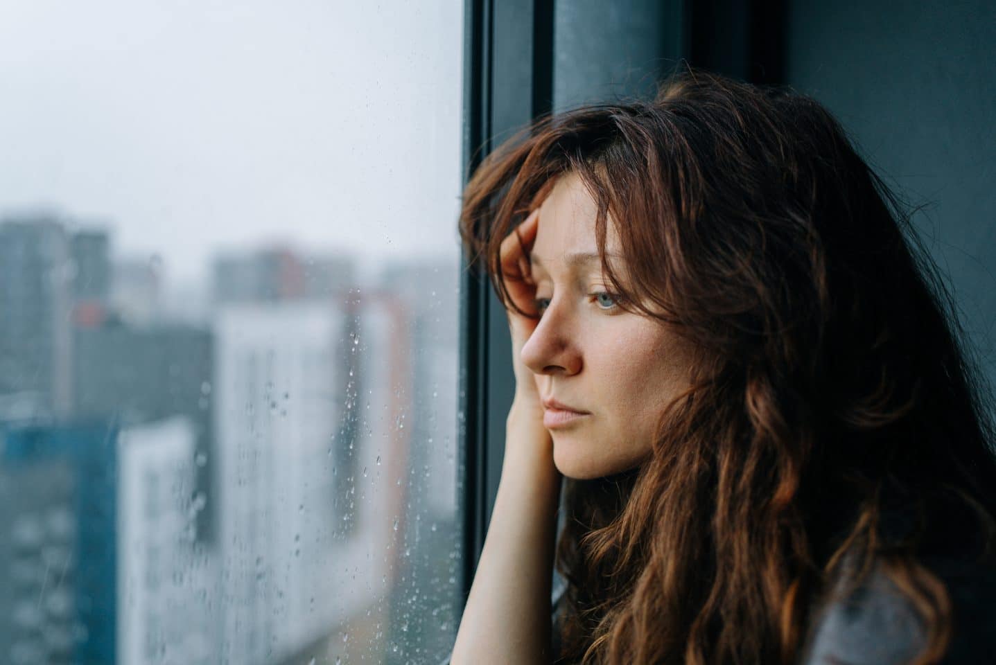 Comprendre une tristesse profonde et savoir quand demander de l'aide