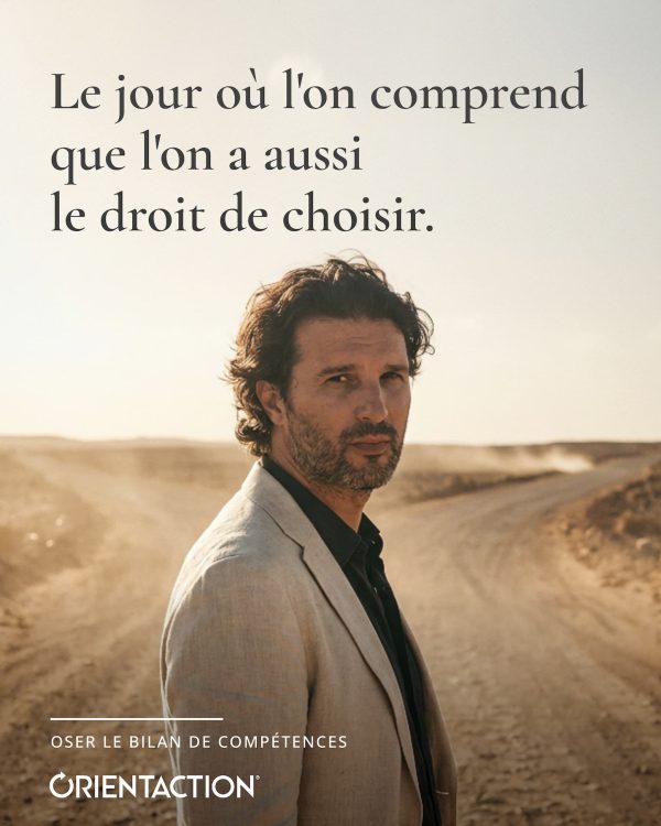 Personne préparant sa reconversion professionnelle en Occitanie avec un bilan de compétences ORIENTACTION