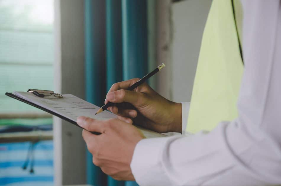 Personne en reconversion vers le métier d'inspecteur du travail