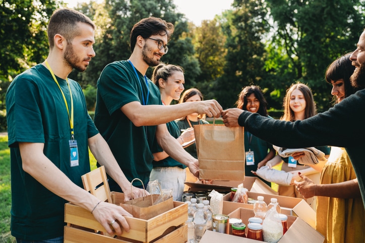 Personne en reconversion vers le secteur humanitaire