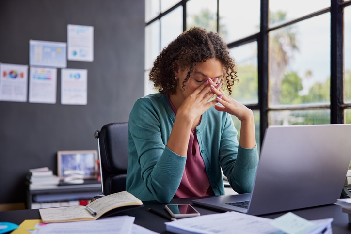Personne cherchant un métier moins stressant en reconversion