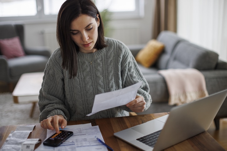 Personne se formant lors d'une reconversion rémunérée
